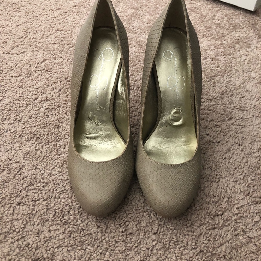 Jessica Simpson heels